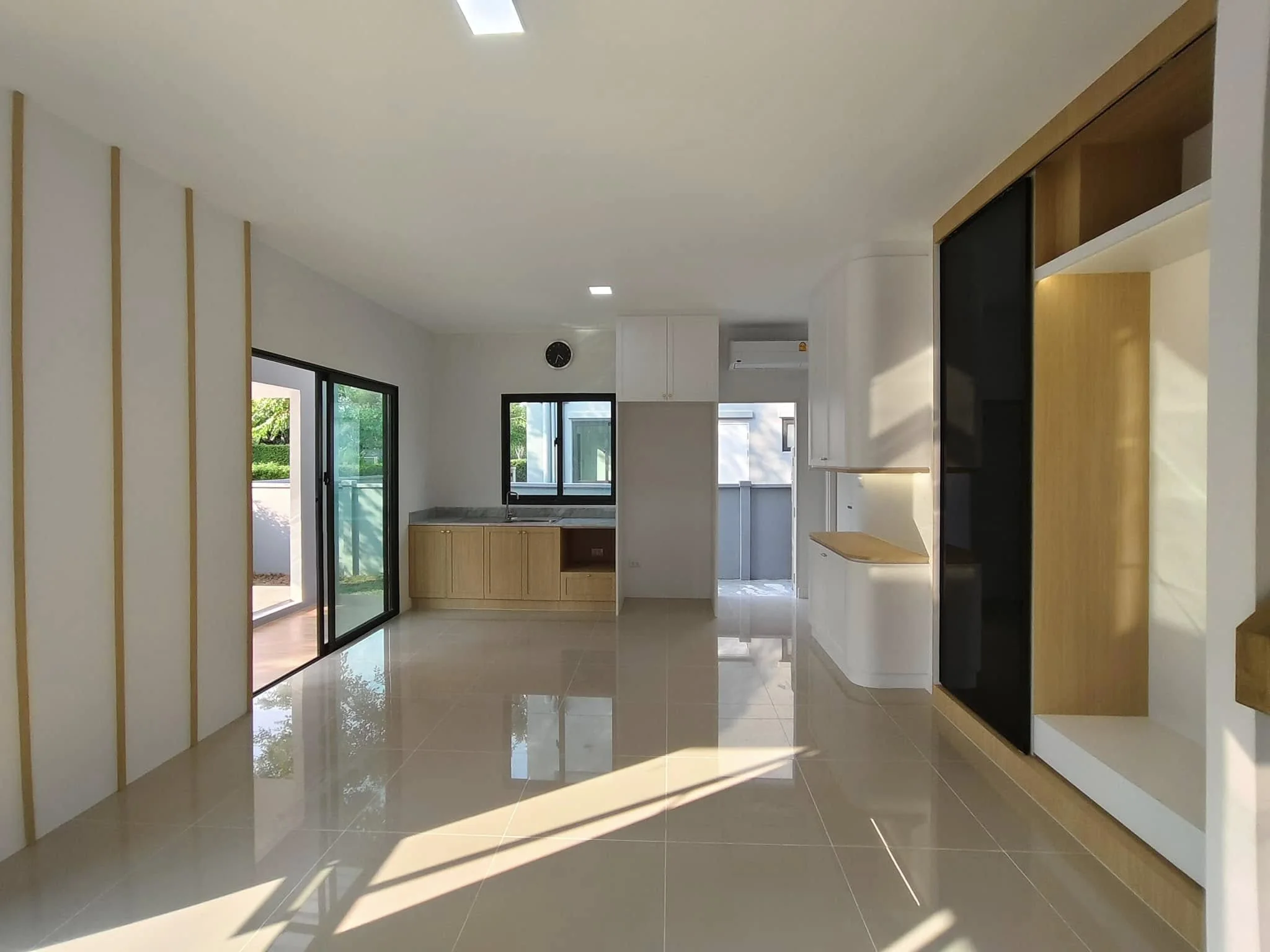 พื้นที่นั่งเล่นและงานบิวท์อิน Townhome Pleno แจ้งวัฒนะ